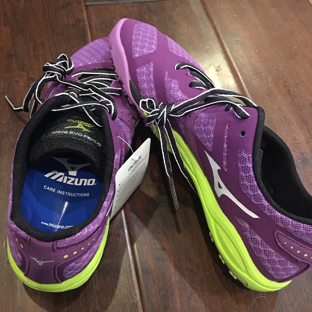 Mizuno running shoes