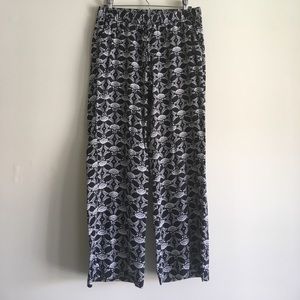 Old Navy patterned soft pants