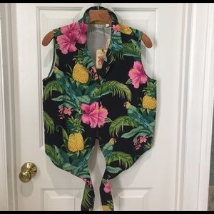NEVER WORN - Tommy Bahama Tie Top