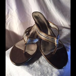Naturalizer Thong Sandal