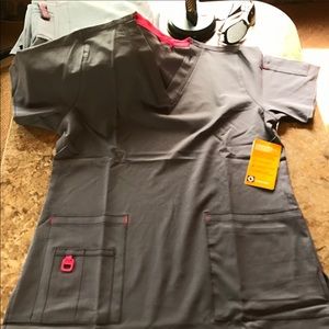 Carhartt scrubs size med