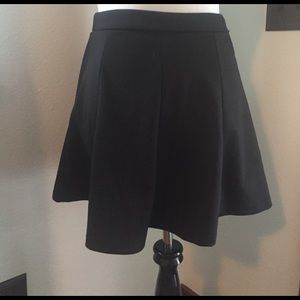 Nice thick cotton skater skirt. Black. One size.