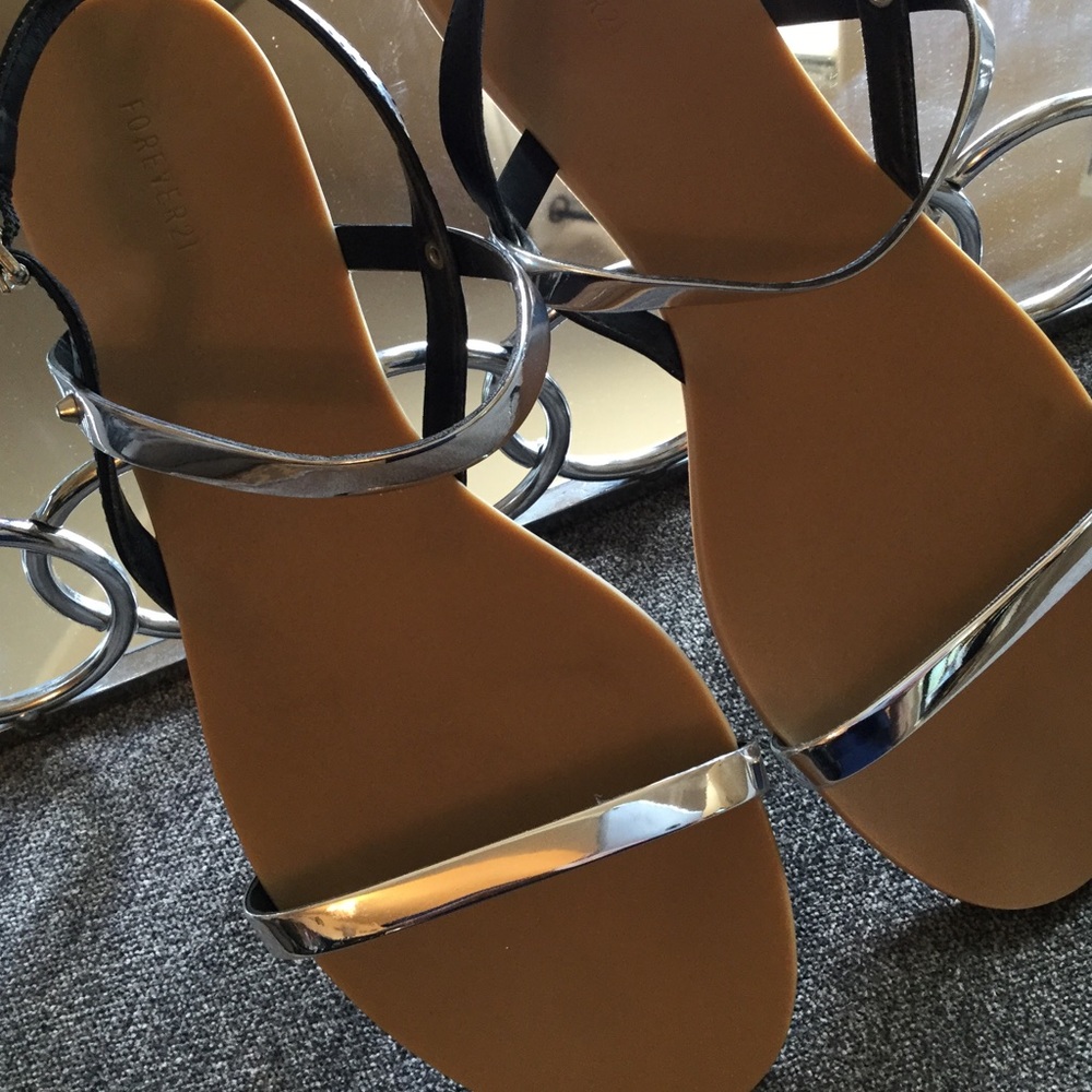 Women's Sandal 8