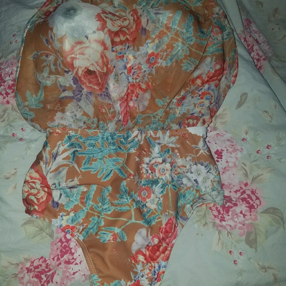 Bathing suit