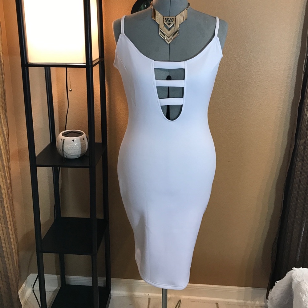 White bodycon dress