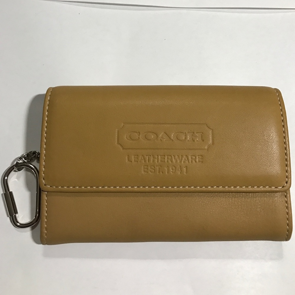 Tan Coach NWOT key, card and coin purse