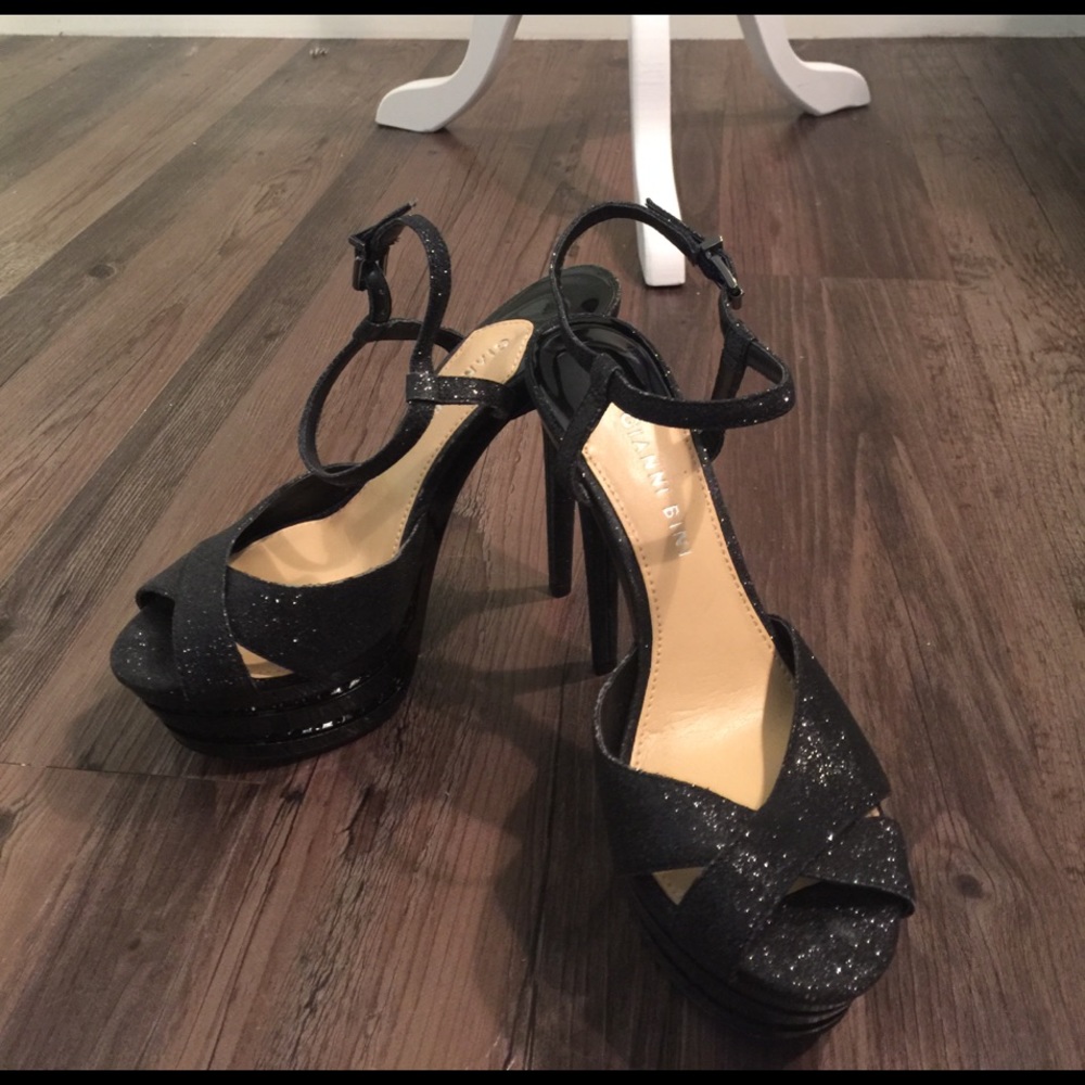 Gianni Bini Stilettos Black/Glitter Heels