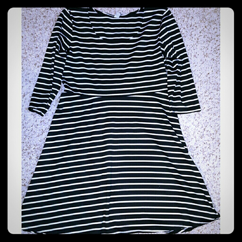 Old Navy striped dress