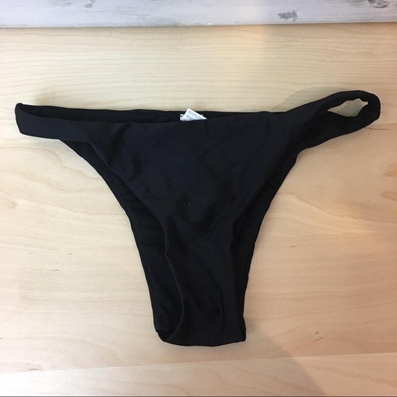 Printed Tassel Detail Bikini Set - Picture 6 of 6