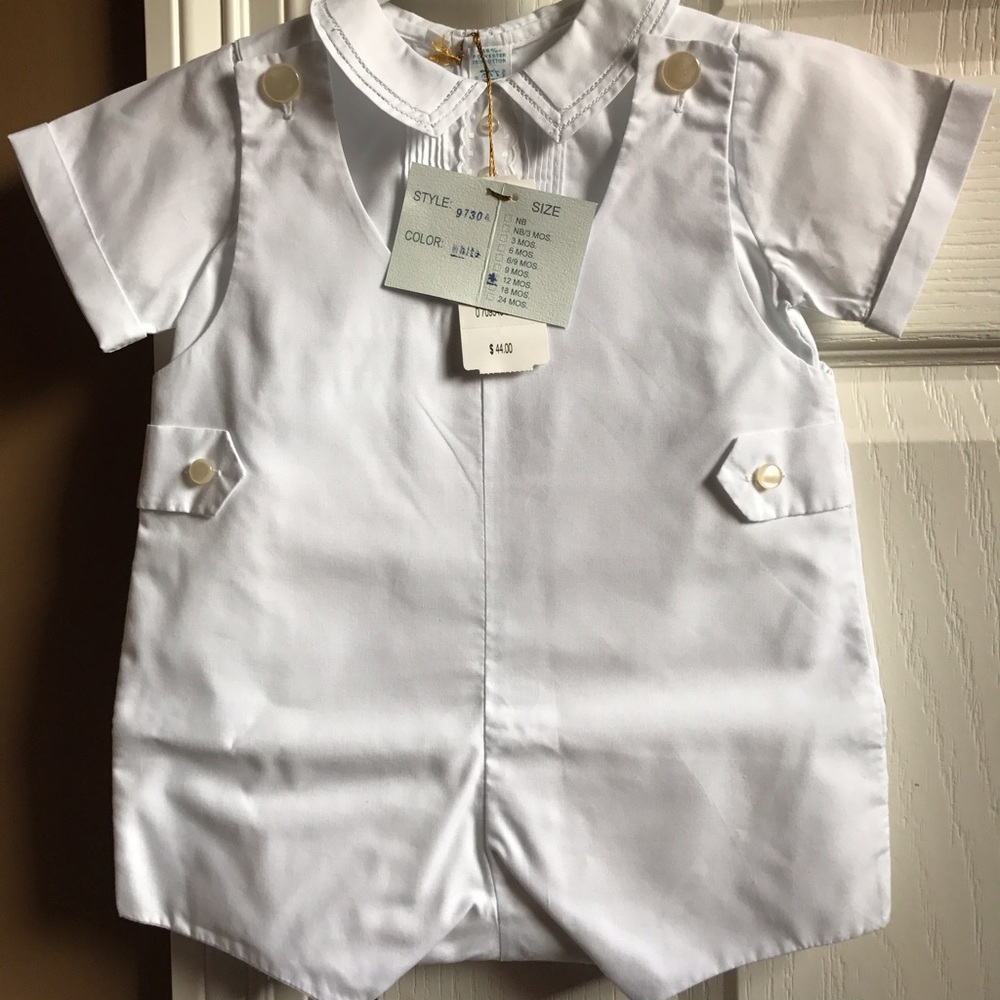 Feldman Brothers hand embroidered baby outfit