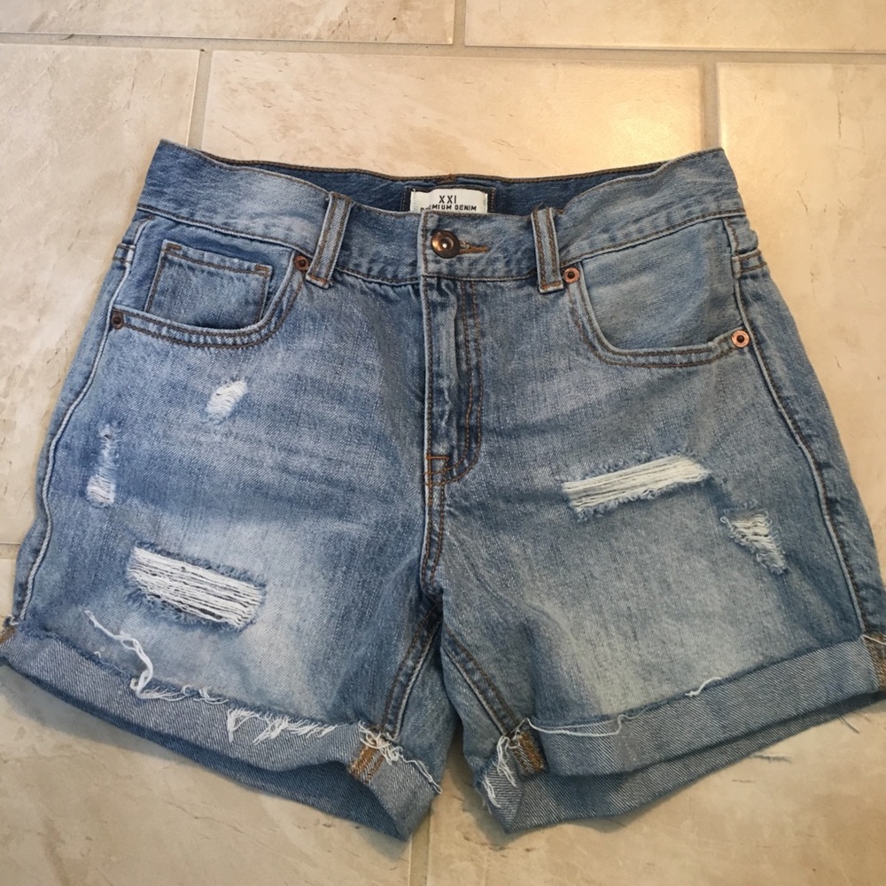 FOREVER 21 HIGH-WAISTED SHORTS!