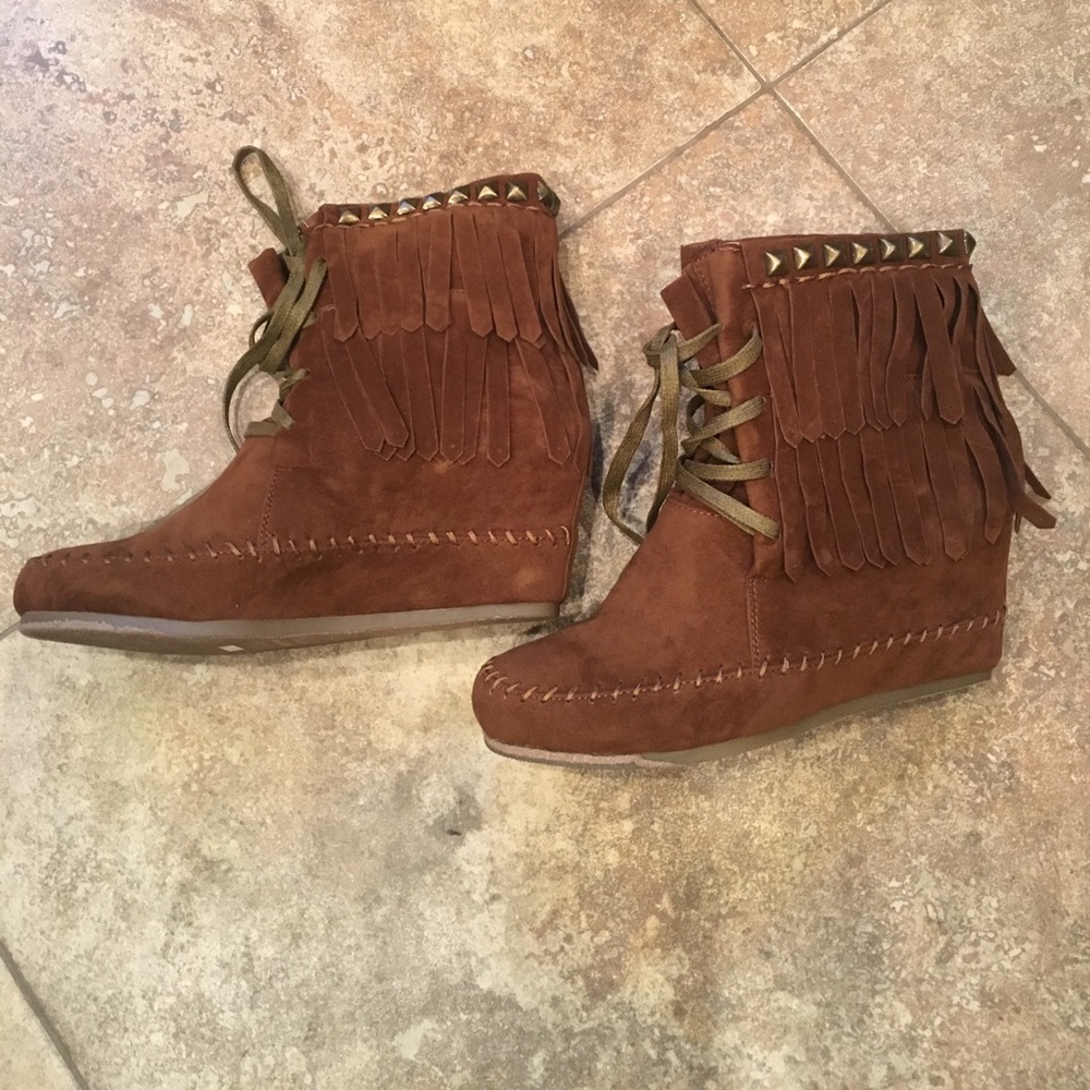 ❤Fringe Studded Booties❤