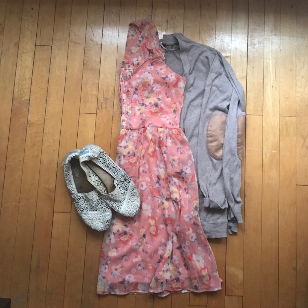 Short and Flowy Spring Dress