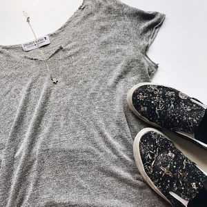 gray project social tee