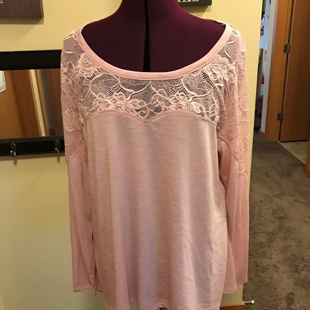 Pink blouse with lace