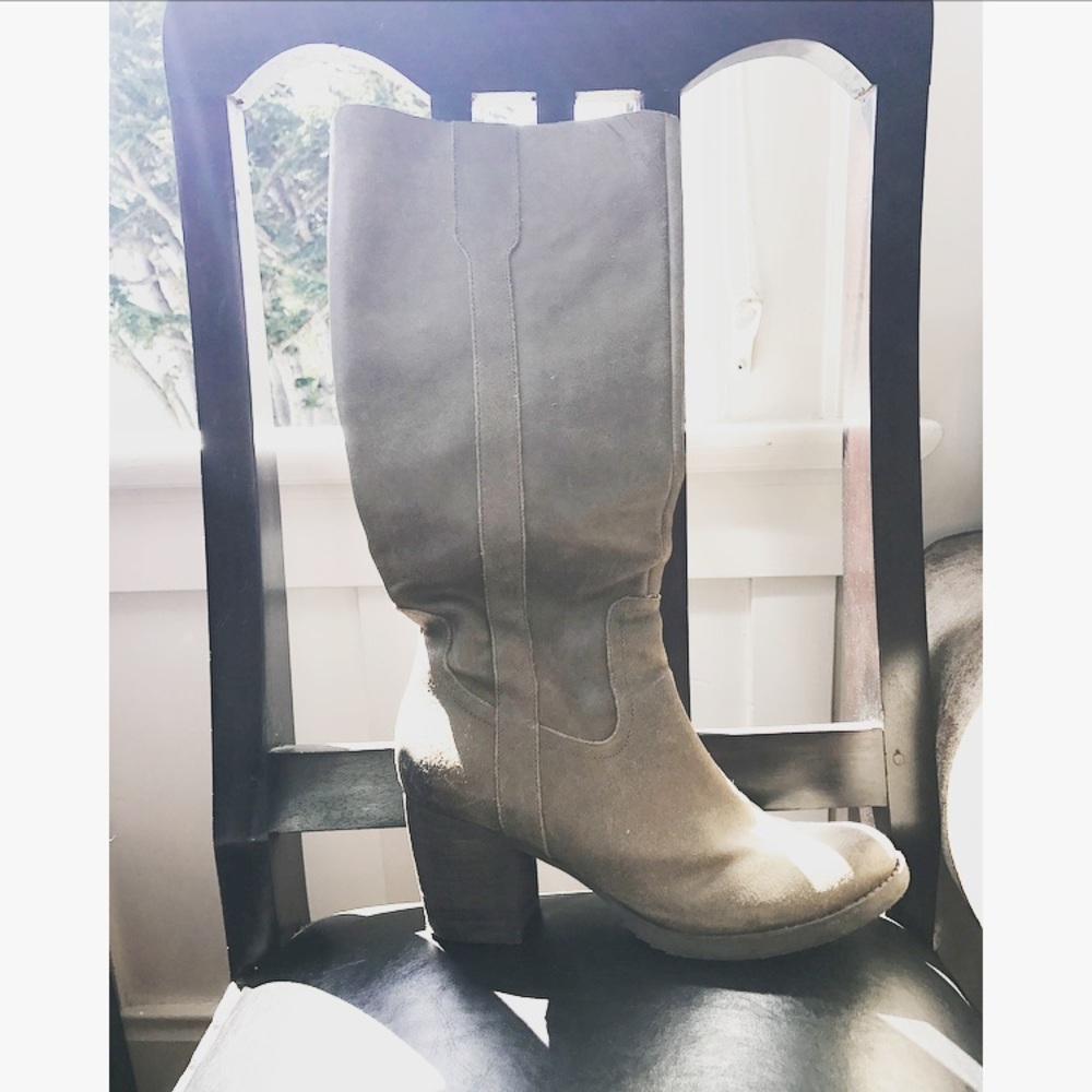 Gray boots