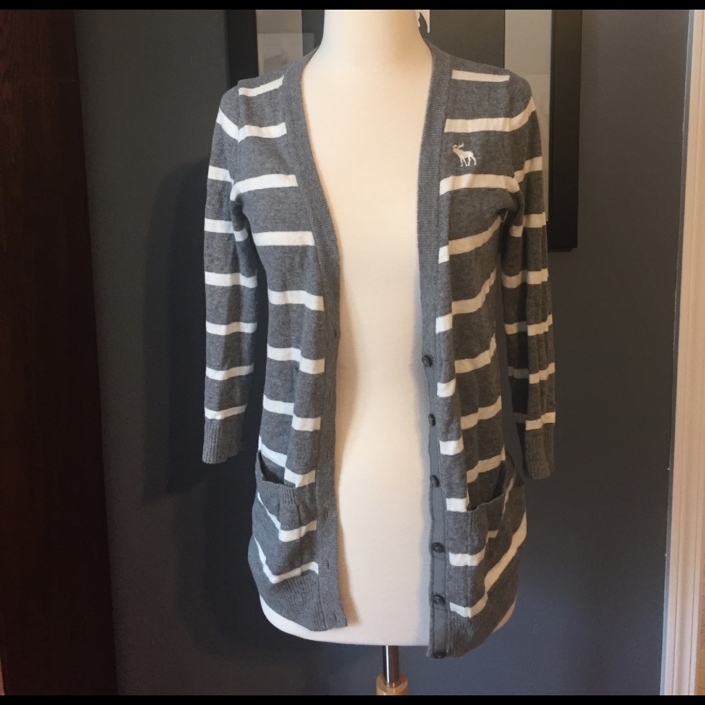 Hollister 3/4 Sleeve Cardigan