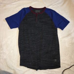 American Eagle Shortsleeve