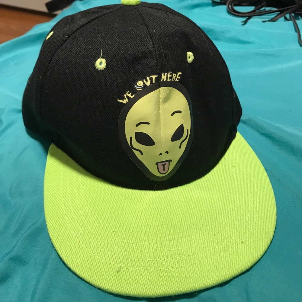 Alien hat
