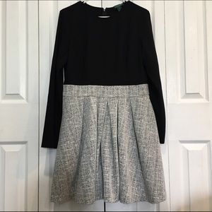 Long sleeve dress with pockets!