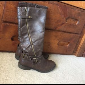 Brown rider boots