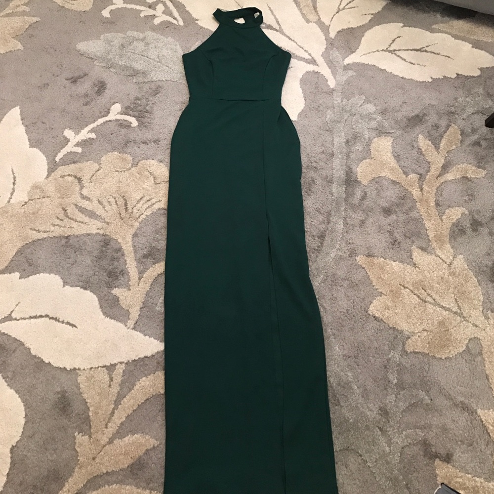💋 Halter Neck Gown