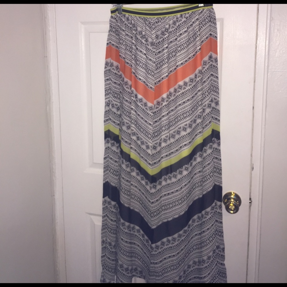 Maxi skirt
