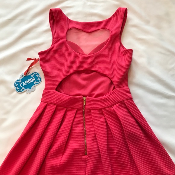 L❤️AMOUR DRESS - Picture 3 of 4