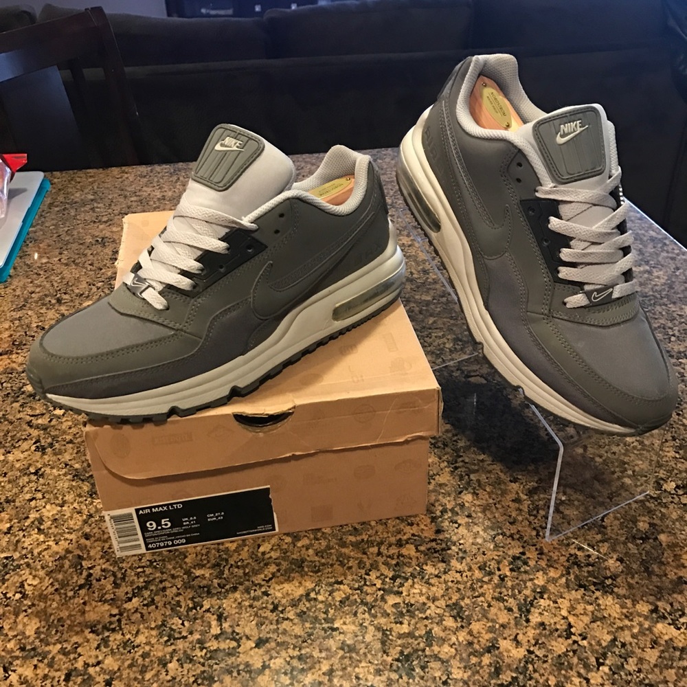 NIKE AIR MAX LTD