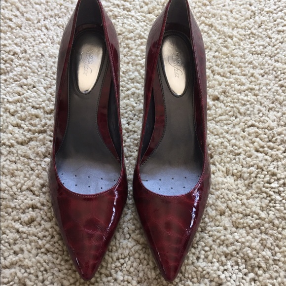 Alfani red Step n' Flex "Gracie" pumps Sz 7 - Picture 2 of 4