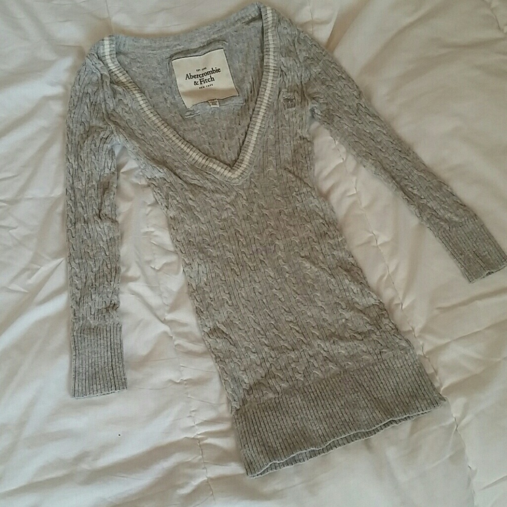Abercrombie & Fitch sweater