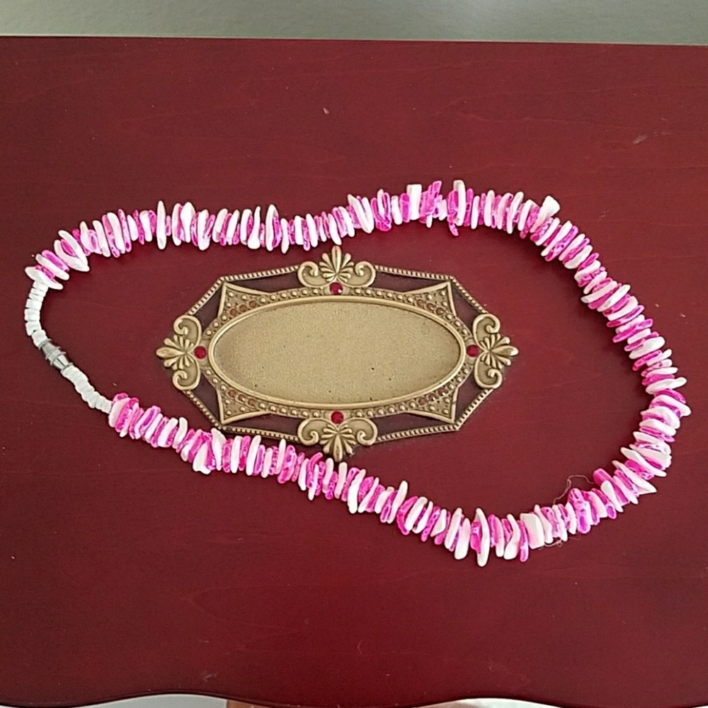 Shell necklace