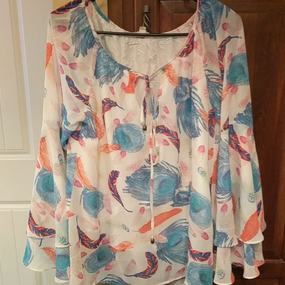 Cute spring top! Super colorful and flowy!