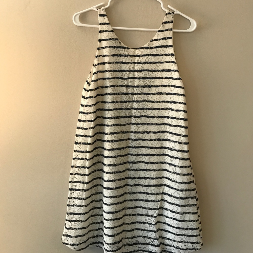 White and blue stripped lace dress