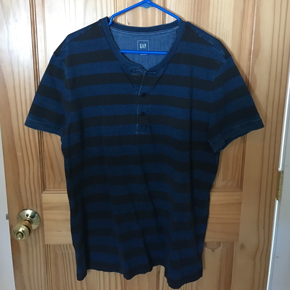 Gap T Lightly Worn