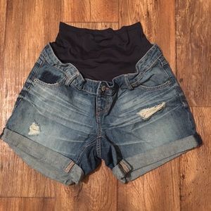 Old Navy Maternity Shorts (Full Panel)