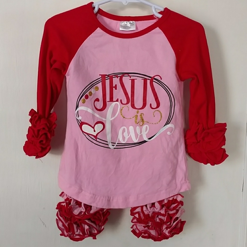 Infant girl's Valentine's Day outfit