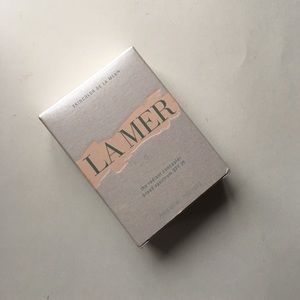 La Mer 'The Radiant Concealer". DISCONTINUED