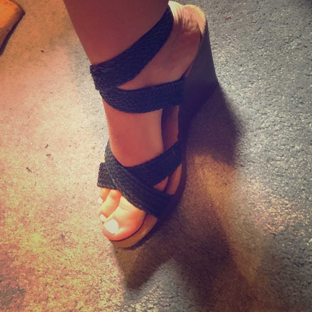 Size 10 wedges