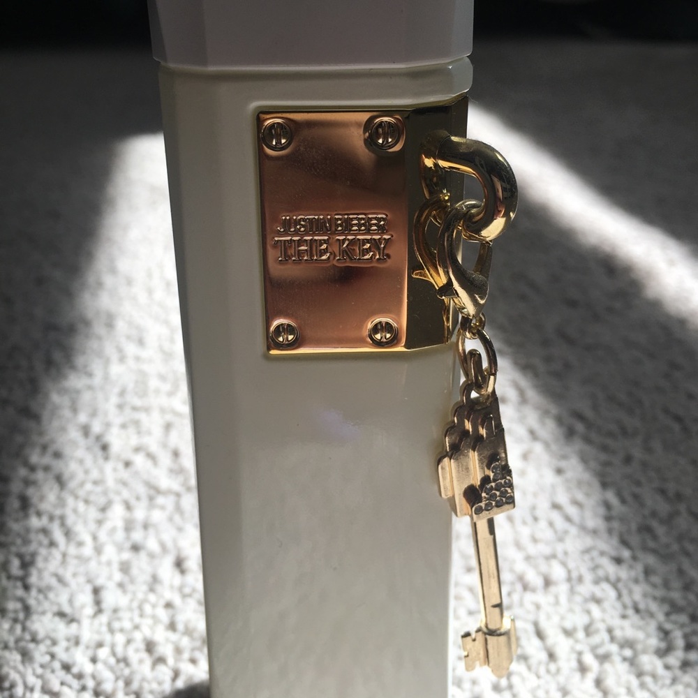 Justin Bieber perfume - Picture 2 of 2