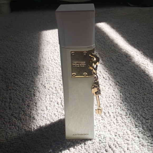 Justin Bieber perfume - Picture 1 of 2
