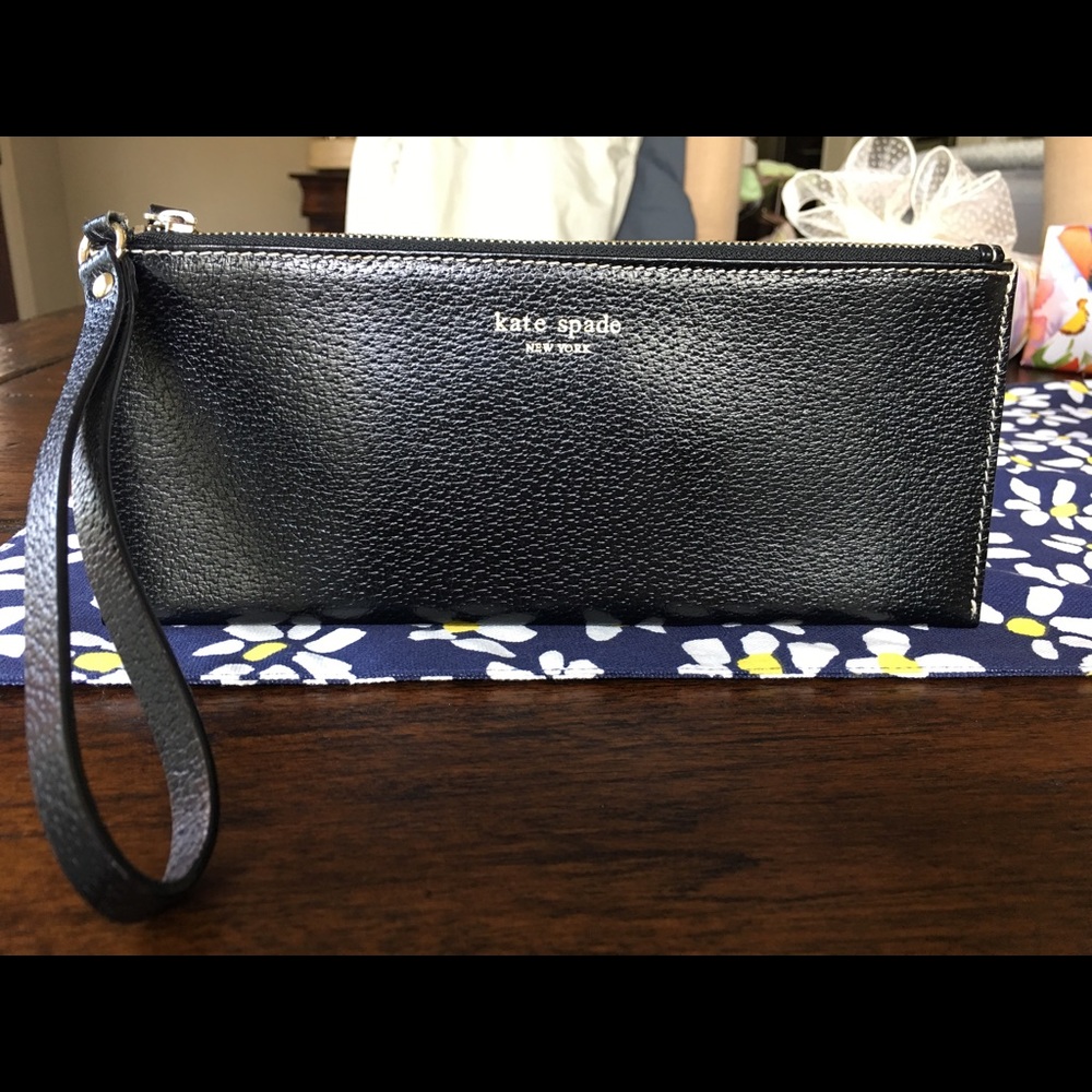 Kate Spade black wristlet