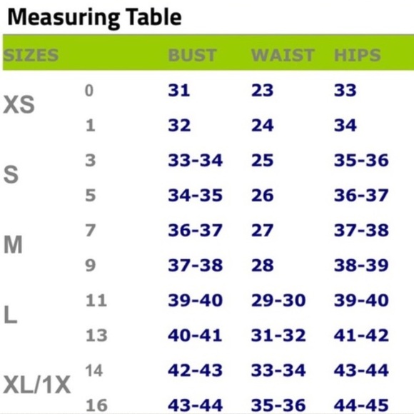 🆕 | Ivory Crochet Jumpsuit - Picture 4 of 4