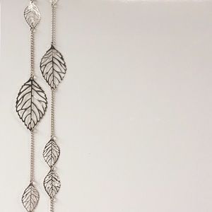 Delicate Leaf Necklace