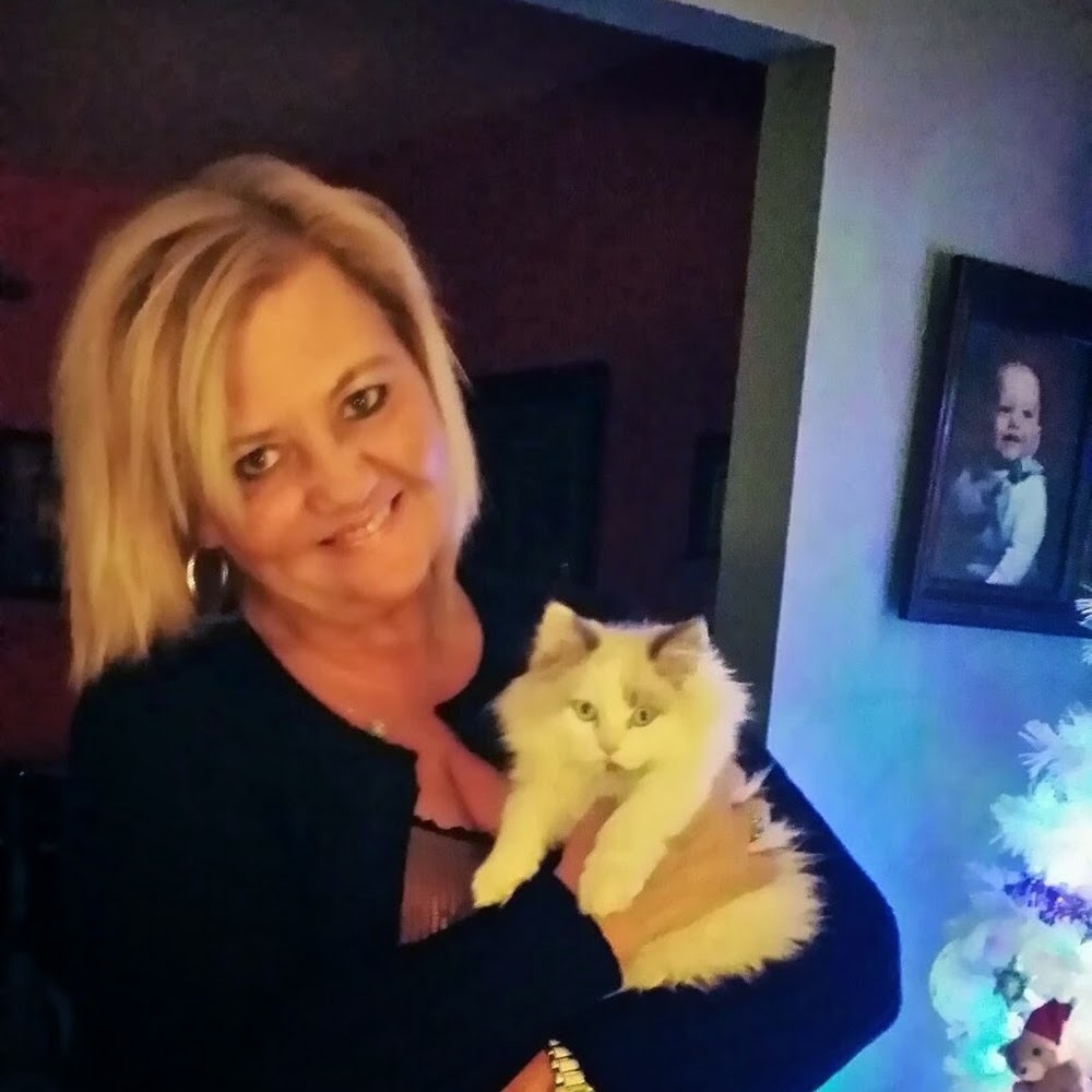 Meet your Posher, Teresa