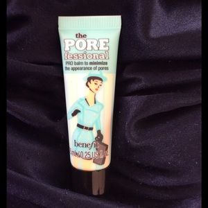 Benefit pore professional. .25 oz