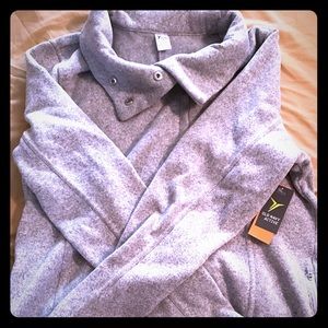 Old navy go active jacket BNWT size XL