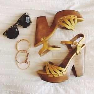 Guess block heel sandals