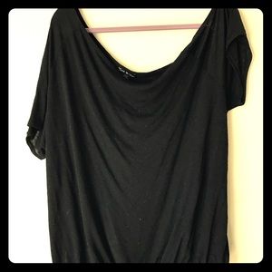 Off the shoulder Black Tee