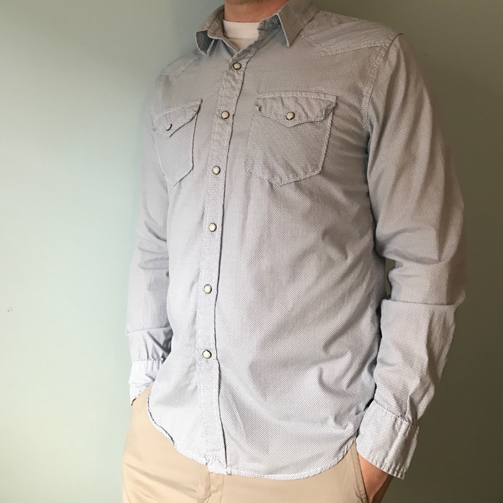 American Eagle Blue button down shirt